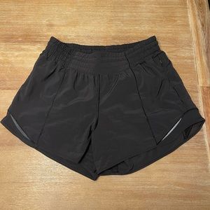 Lululemon Hotty Hot High Rise Short Size 6 Black